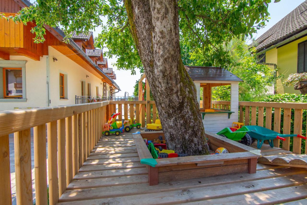 Villa Tourist Farm Pri Biscu Bled Exterior foto